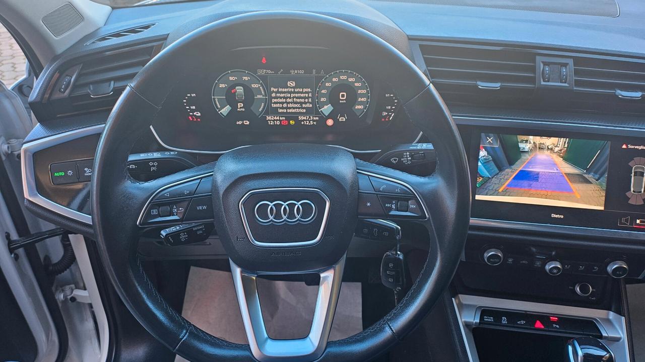 Audi Q3 SPB 45 TFSI e S tronic Business Plus