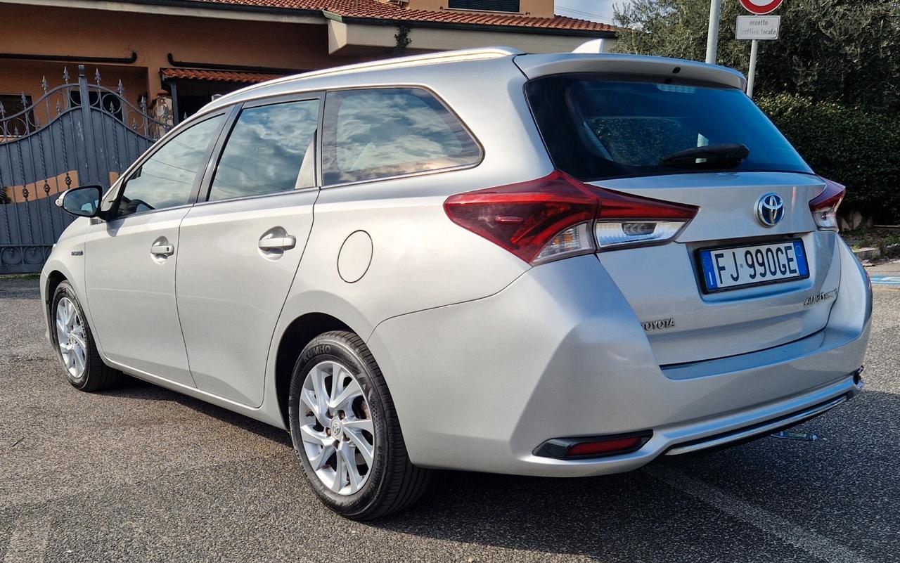 Toyota Auris Touring Sports 1.8 Hybrid Cool