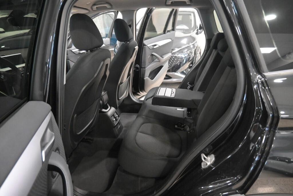 BMW X1 16D 115CV 6M. S-DRIVE BUSINESS ADVANTAGE ( FARI LED - CRUISE - NAVI - PARK ASSISTANT - TELECAMERA POST. )