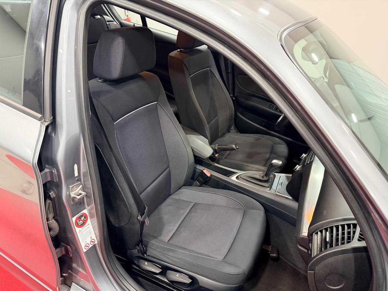 Bmw 118 118d 2.0 143CV cat 5 porte Attiva AUTOMATICA OK NEOPATENTATI