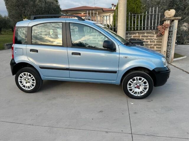 Fiat Panda 1.2 60cv benzina 4x4 adatta a neopatentati