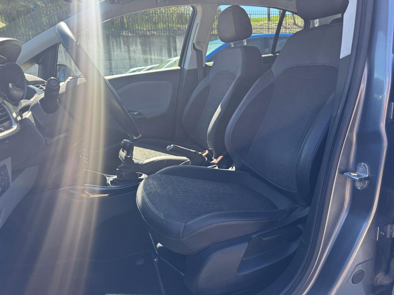 Opel Corsa 1.2 69CV COSMO/CAR PLAY/69.000km