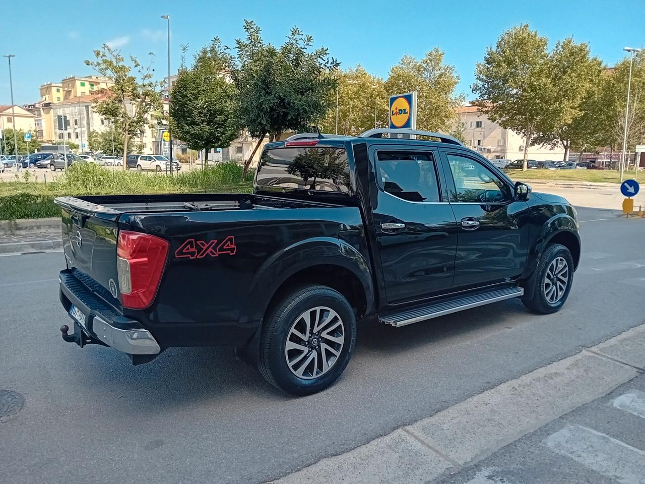 Nissan Navara 2.3 dCi 190 CV 4WD Double Cab N-Connecta