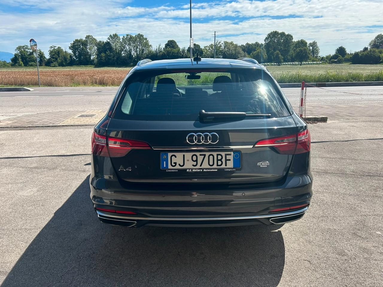 AUDI A4 Avant 35 2.0TDI 163CV S-Tronic Business - GANCIO TRAINO