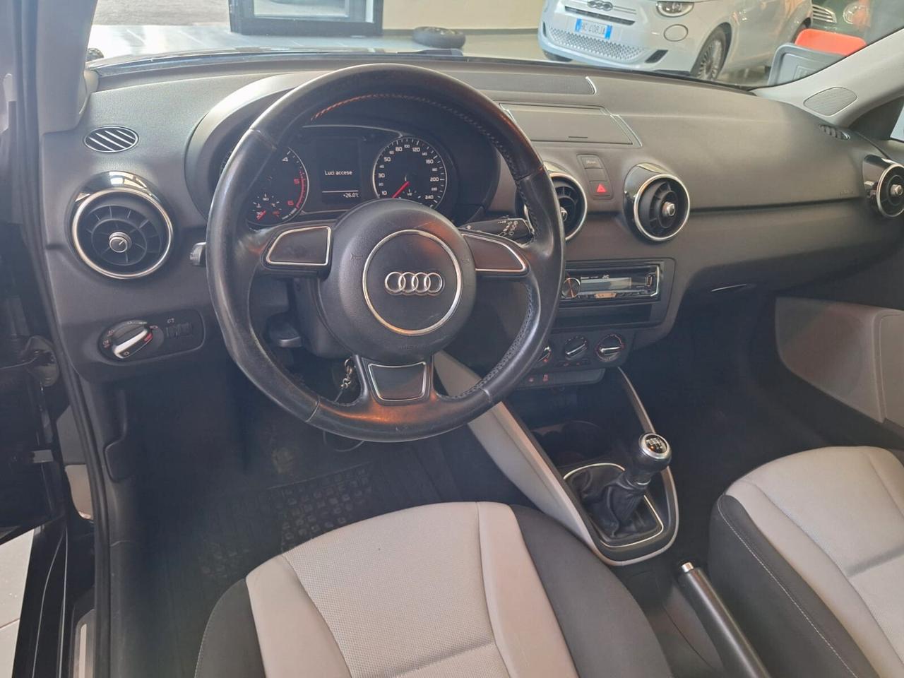 Audi A1 1.6 TDI Ambition 2012