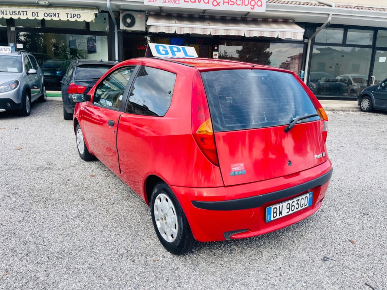 Fiat Punto 1.2i Benzina/Gpl Ok Neopatentati