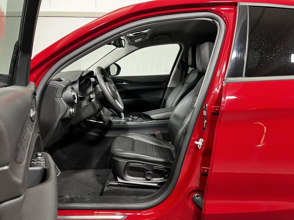 Alfa Romeo Stelvio 2.0 t Executive Q4 200cv auto my19