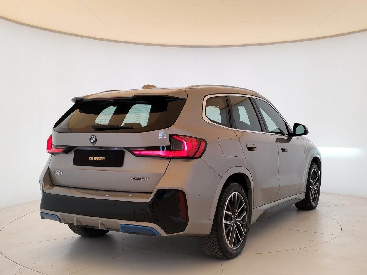 BMW IX1 xdrive 30 - IVA ESPOSTA