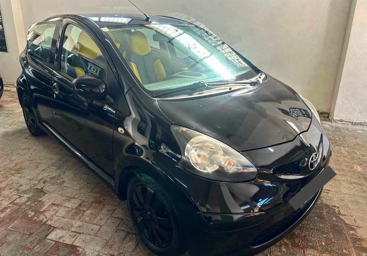 Toyota Aygo 1.0 12V VVT-i 5 porte Sol