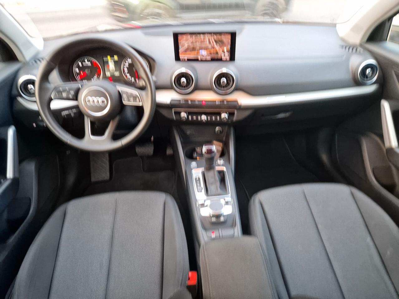 Audi Q2 30 TDI S tronic Business Advanced