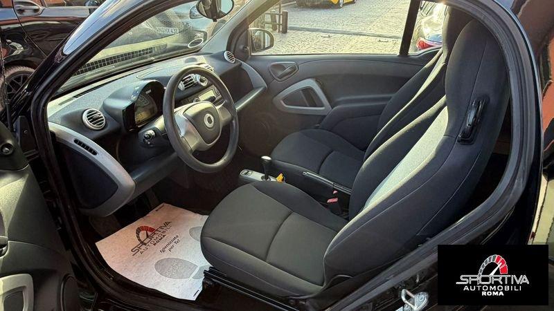 smart fortwo coupè RATA MENSILE 139,00 EURO 1.0 45kW MHD pure