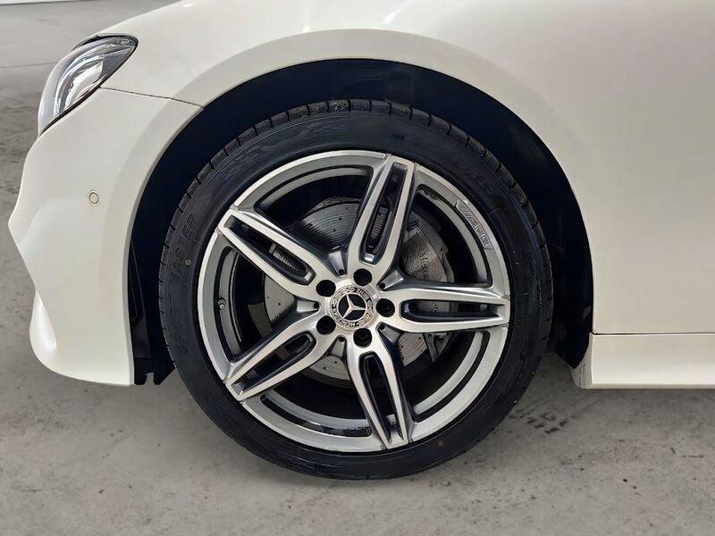 Mercedes-Benz Classe E Cpé E 220 d 4Matic Premium Plus
