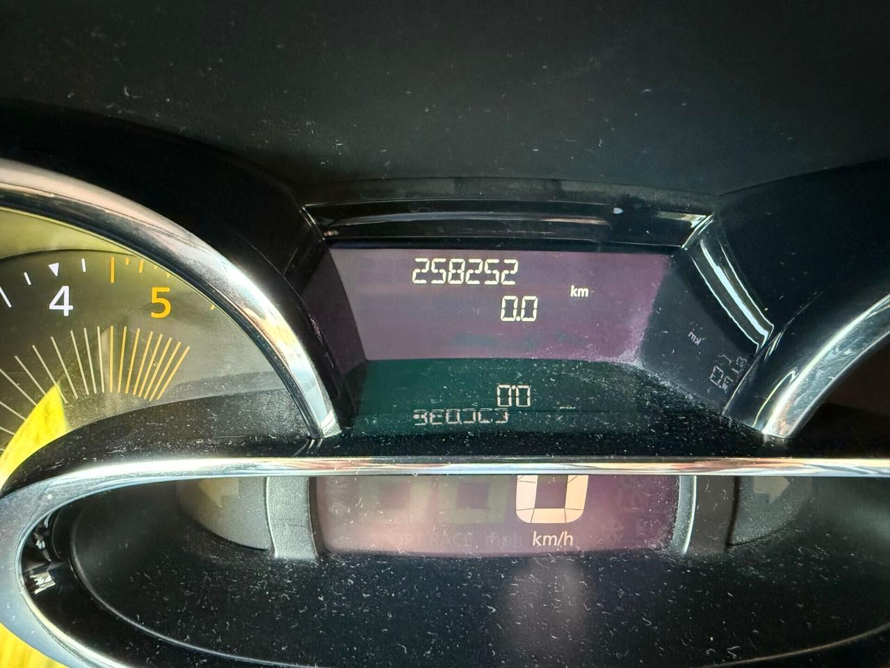 Renault Clio 1.5 dci DIESEL Live 55KW
