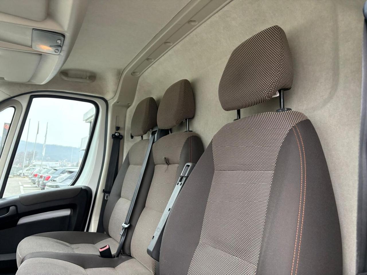 Peugeot Boxer III (II 2011) 335 2.2 bluehdi 140cv S&S L3H2