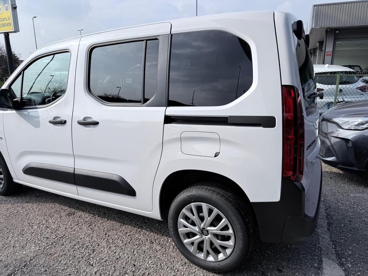 Fiat Doblo Passo Corto 1.5 d Doblo 130cv auto