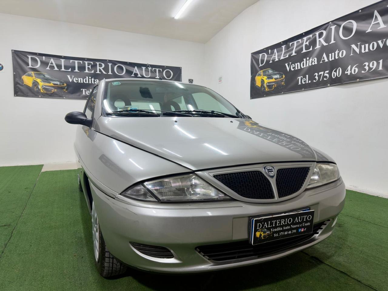 Lancia Y 1.2i 16V cat LX
