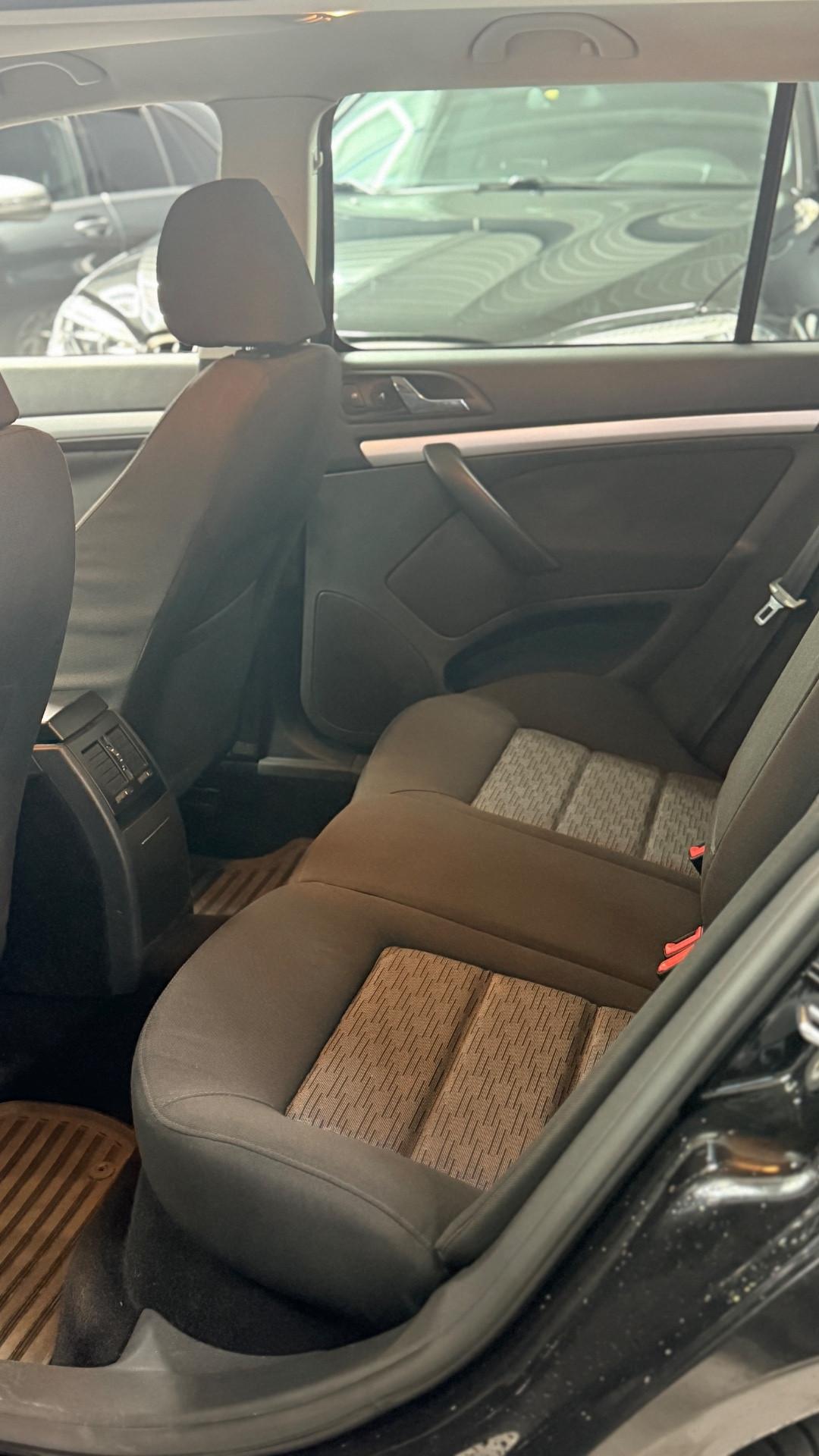 Skoda Octavia 1.6 TDI CR F.AP. Elegance