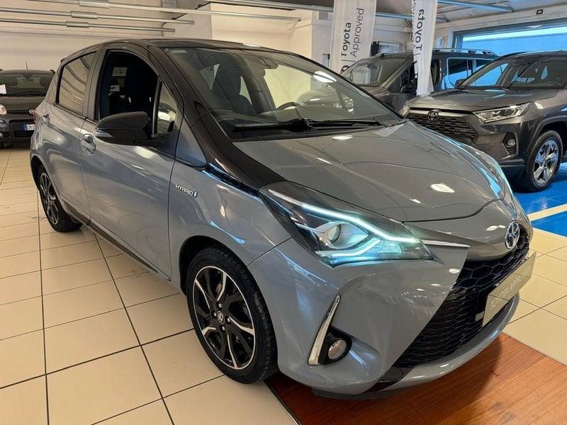 Toyota Yaris 1.5 Hybrid 5 porte Trend "Grey Edition"