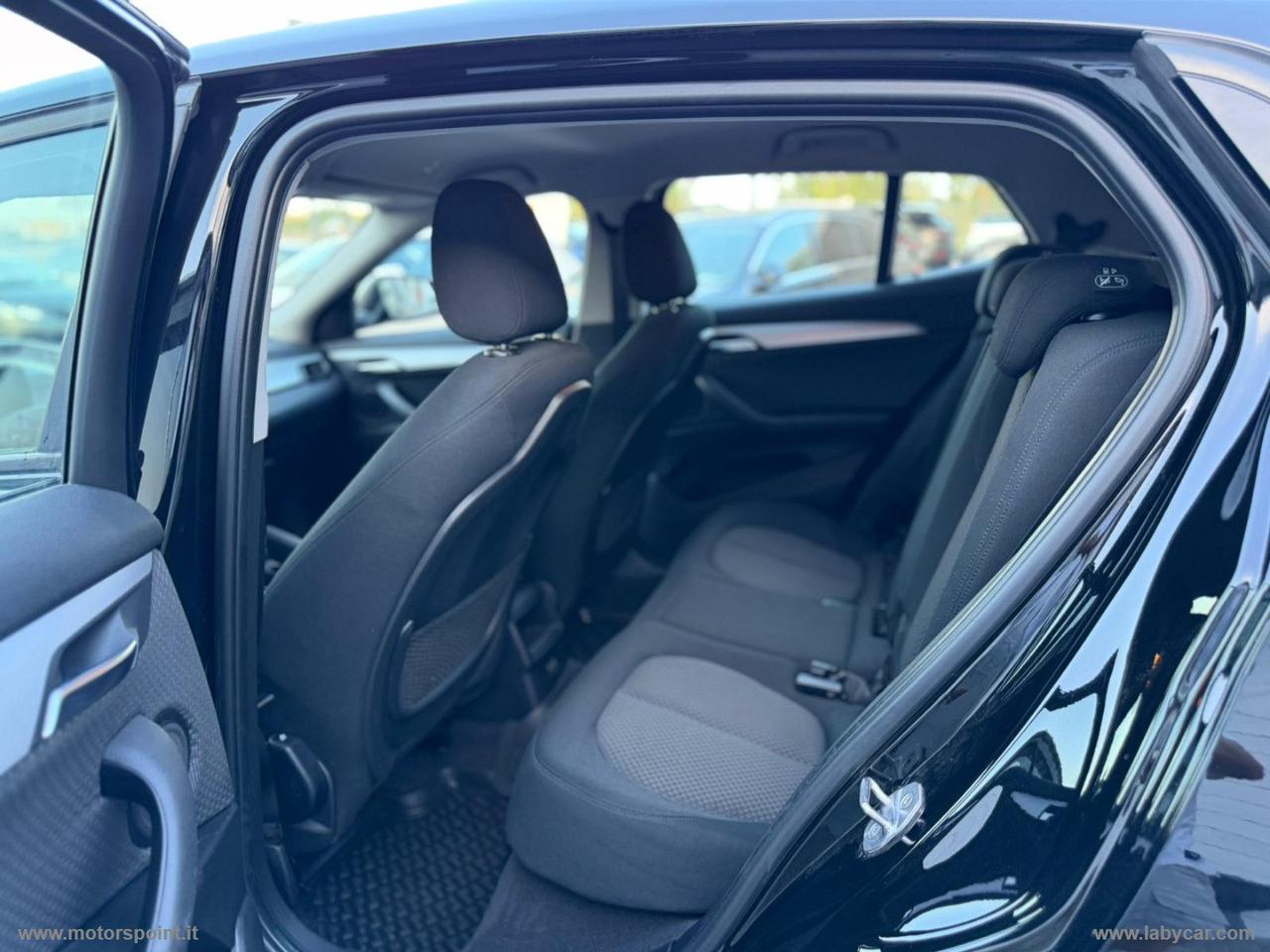 BMW X2 sDrive18d MANUALE