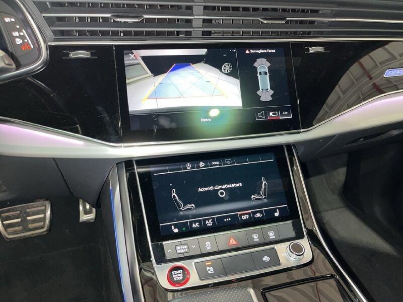 Audi Q8 I 2018 S 4.0 tfsi quattro tiptronic