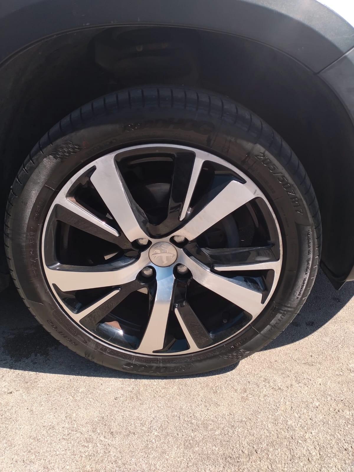 Peugeot 2008 PureTech Turbo 110 S&S Allure
