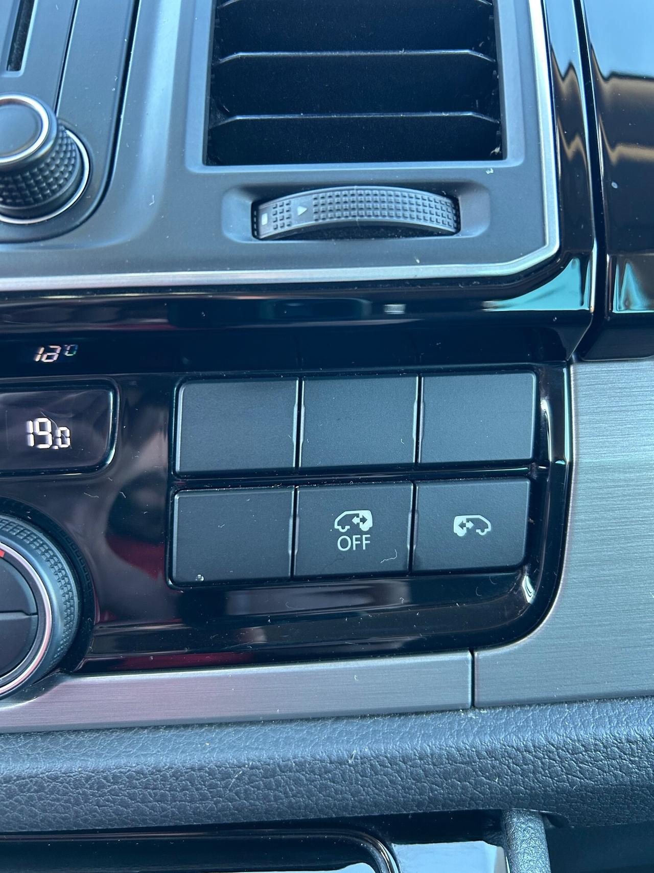 Volkswagen Multivan 2.0 TDI 140CV Comfortline