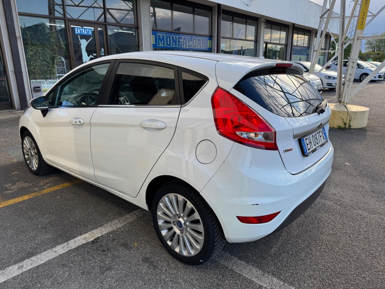 Ford Fiesta 1.4 TDCi 70CV 5 porte Titanium