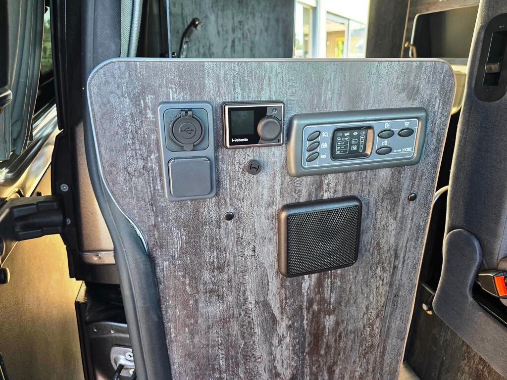Ford TRANSIT CUSTOM 2.0 ECOBLUE HYBRID 170CV SOLARIA AUTOCARAVAN 4 POSTI LETTO CON BAGNO COMPLETO!