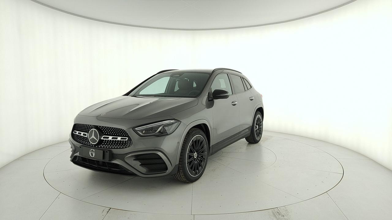Mercedes-Benz GLA 180 Automatic