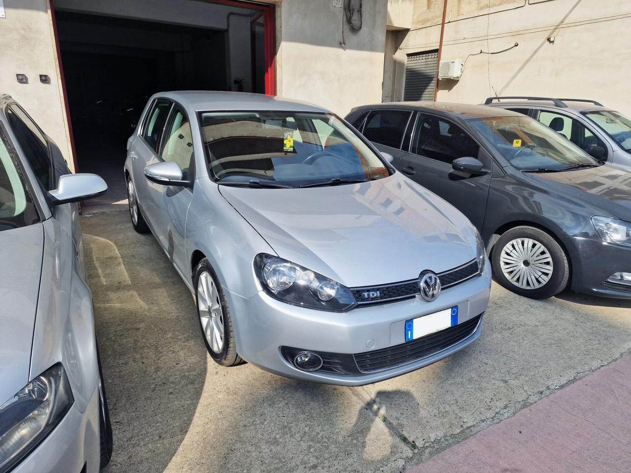 VW GOLF VI 1.6 TDI 105cv Highline 5p – 12/2010