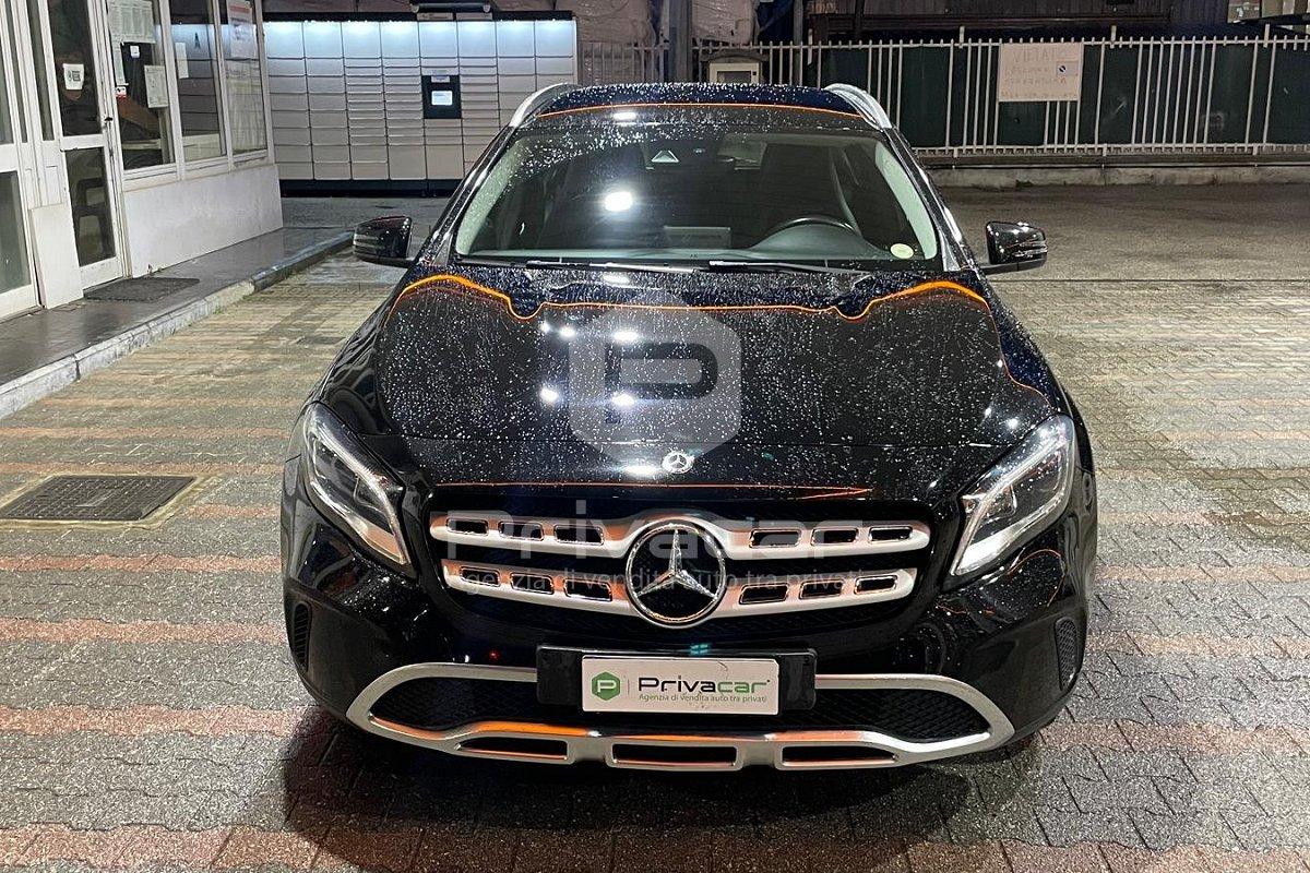 MERCEDES GLA 180 d Sport
