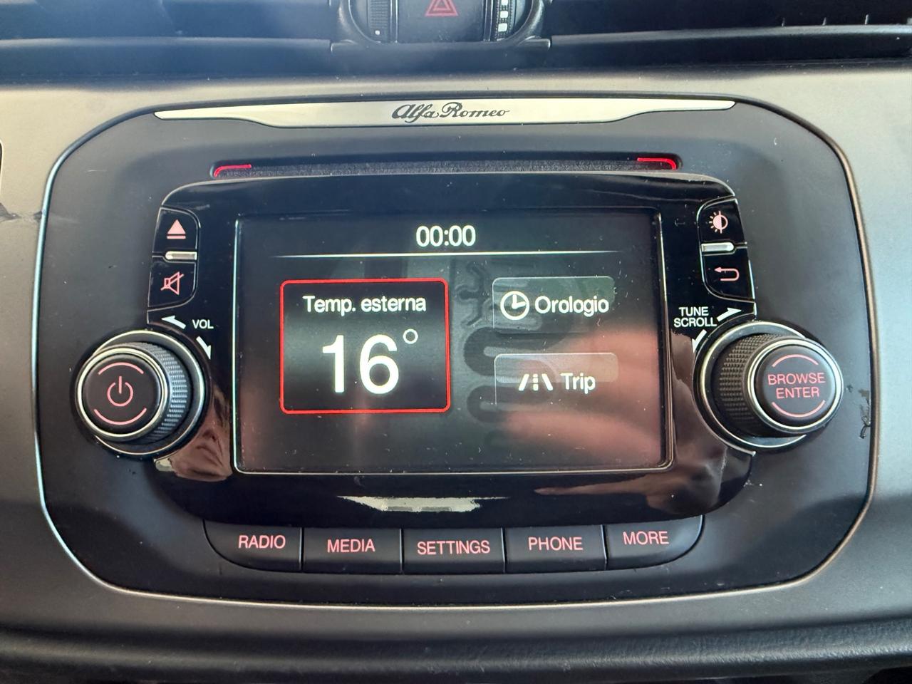 Alfa Romeo Giulietta 1.6JTDm Distinctive UNIPRO.2015