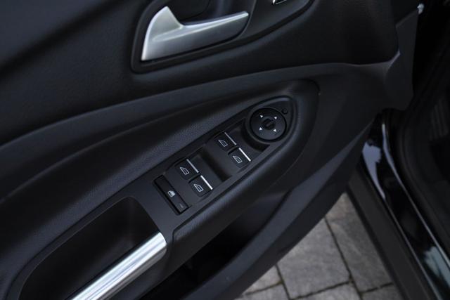 FORD Kuga 2.0 TDCI 120 CV S&S 2WD