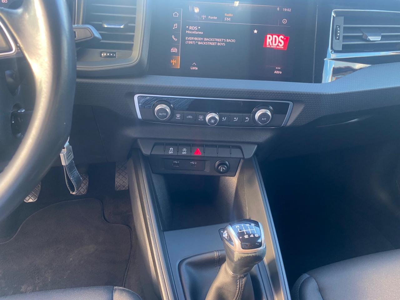 Audi A1 SPB 30 TFSI S tronic line edition