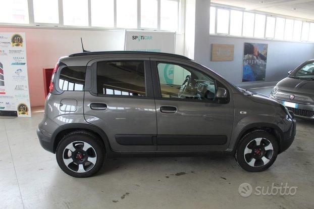 FIAT Panda 1.0 FireFly S&S Hybrid Cross