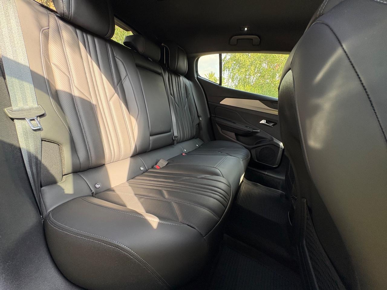 Peugeot 408 1.2 puretech 131cv GT EAT8