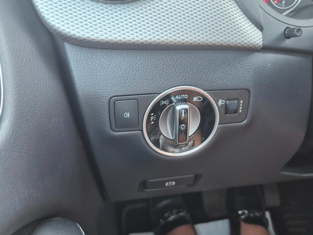 Mercedes-benz B 180 d Automatic Sport Euro6