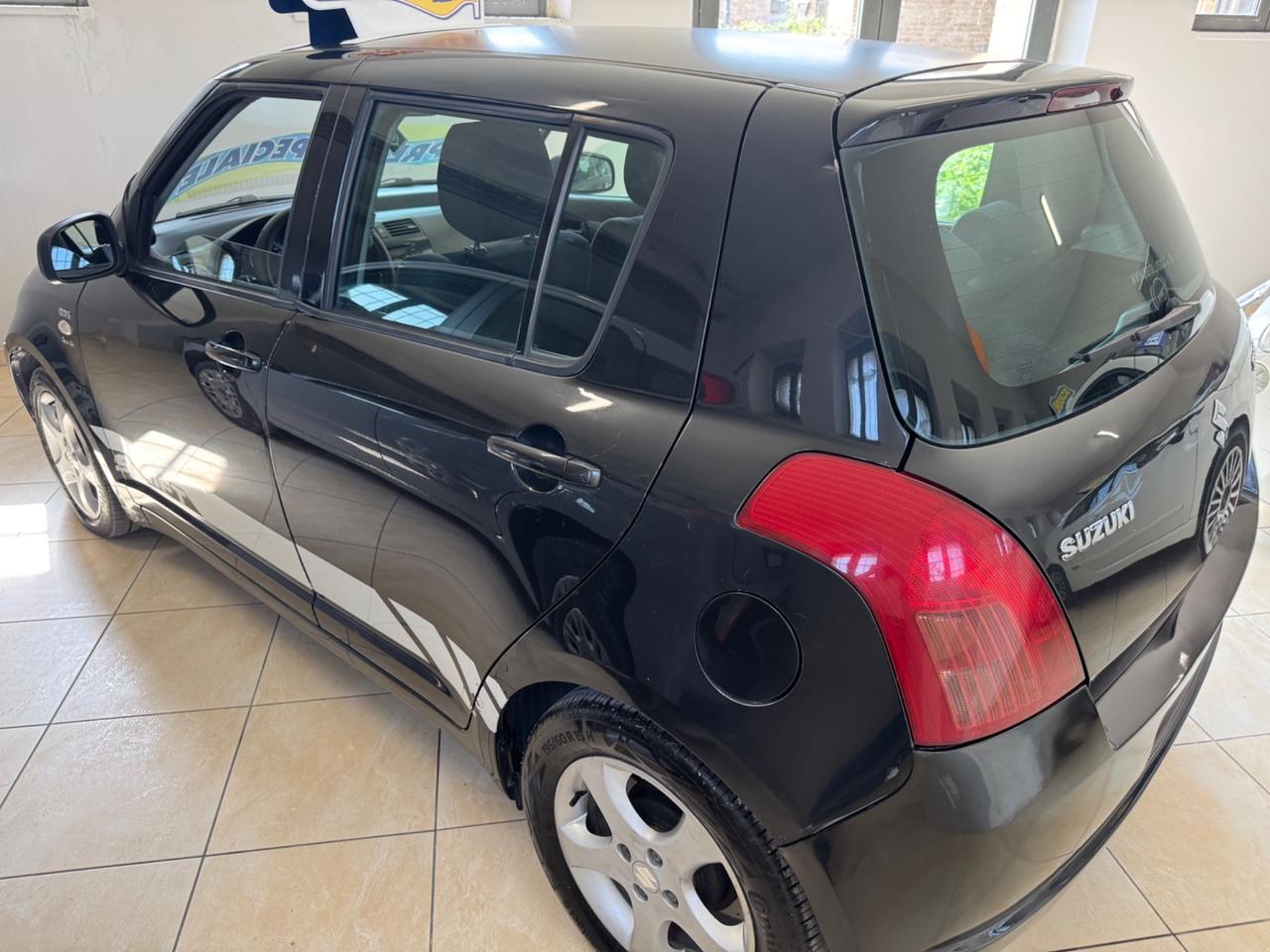 Suzuki Swift 1.3 DDiS 5p. GLX