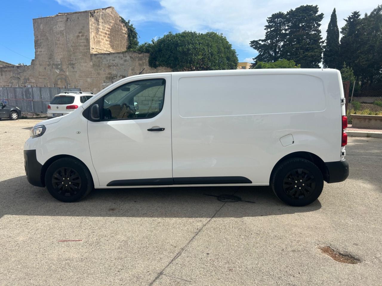 Peugeot Expert BlueHDi 100 S&S PL-TN Combi Standard