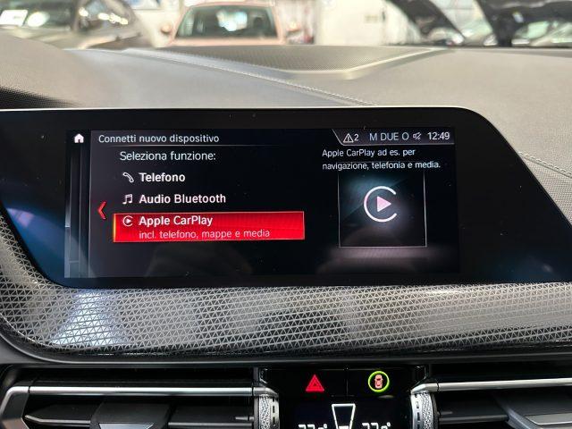 BMW 118 d Sport Auto - LED - 17" - Carplay - Telecamera