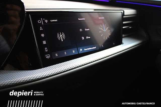 Audi Q5 TDi S tronic quattro Launch edition one mHEV+