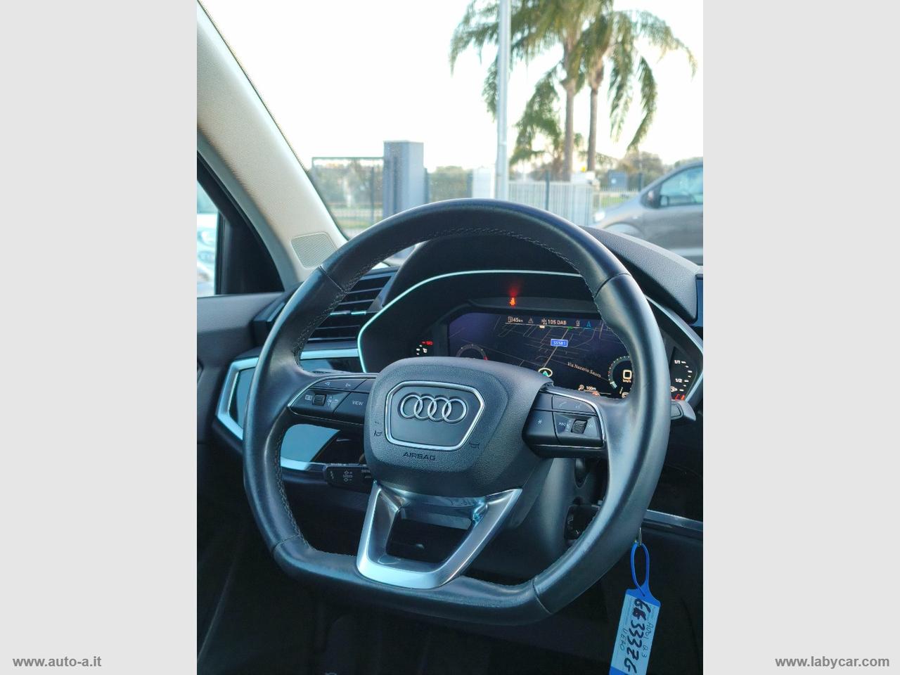 AUDI Q3 35 TDI S tronic Business Advanced