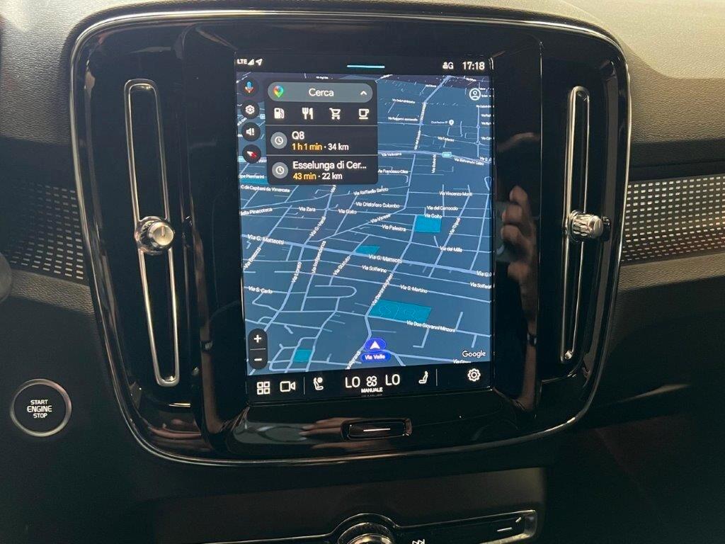 Volvo XC40 2.0 b4 Hybrid Ultra Dark 197cv