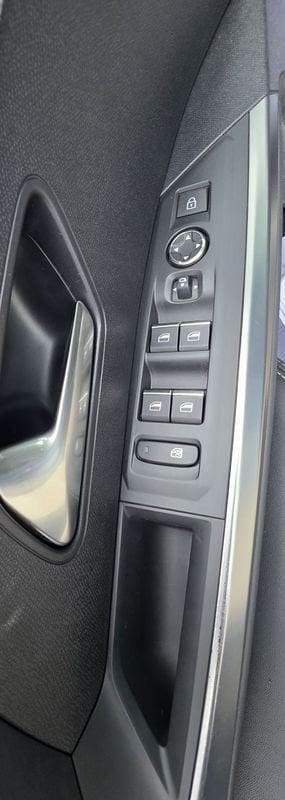 Peugeot 3008 3008 1.2 hybrid GT 145cv e-dcs6