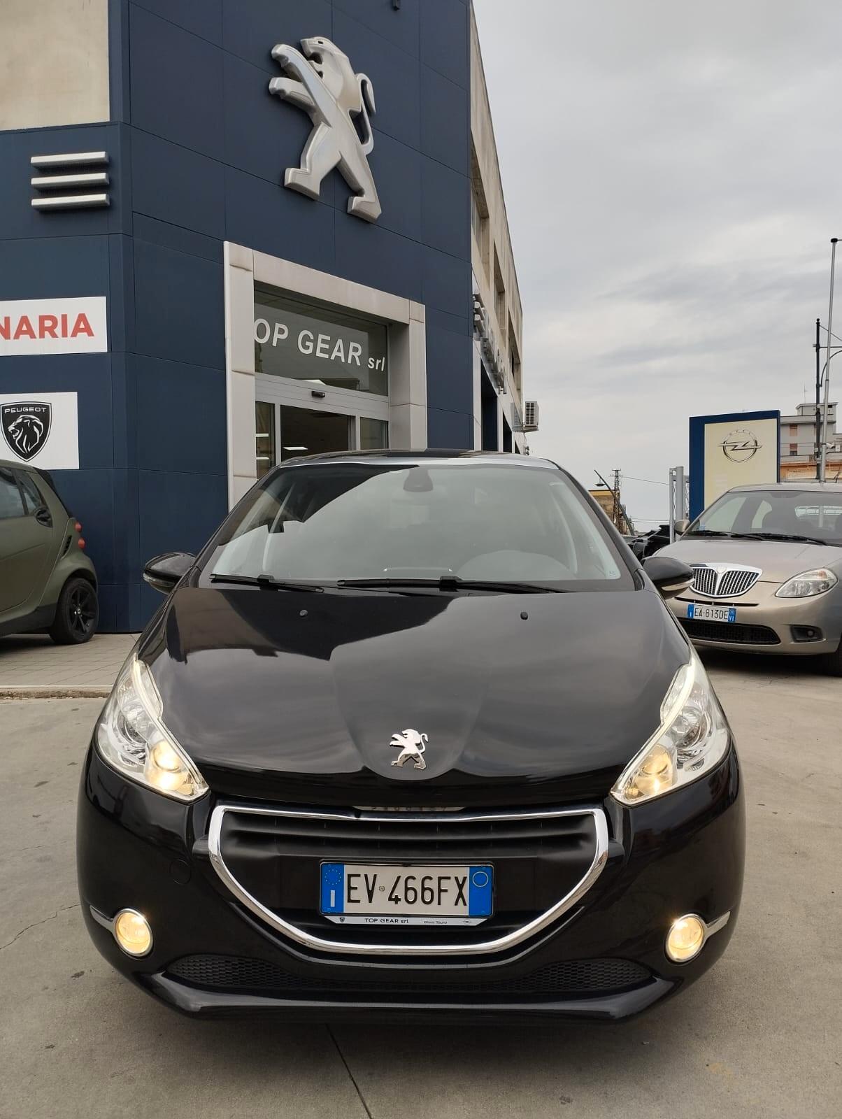 Peugeot 208 1.6 e-HDi 92 CV Stop&Start 5 porte Allure