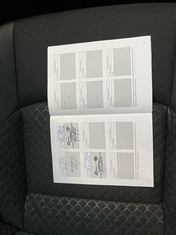 Toyota C-HR 1.8 HV E-CVT Trend