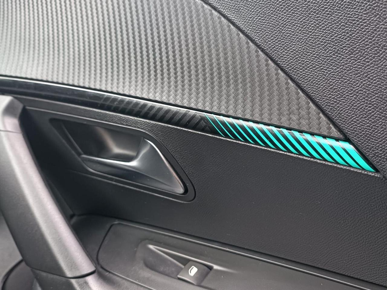 Peugeot 2008 BlueHDi 130 S&S EAT8 Allure Pack