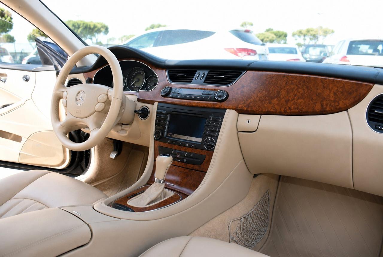 Mercedes-benz CLS MERCEDES 320CDI 224CV AUTOM. TETTO NAVI PELLE CRUISE SENSORI BT