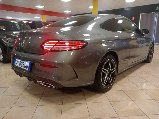 MERCEDES-BENZ C 220 d Auto Coupé Premium ** KM CERTIF. MERCEDES **