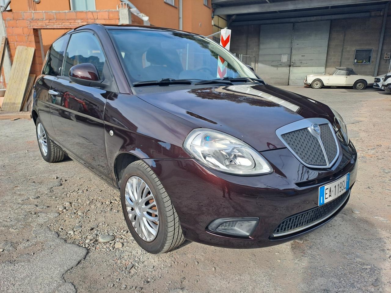 LANCIA YPSILON 1.2 BENZINA *OK NEOPATENTATI*